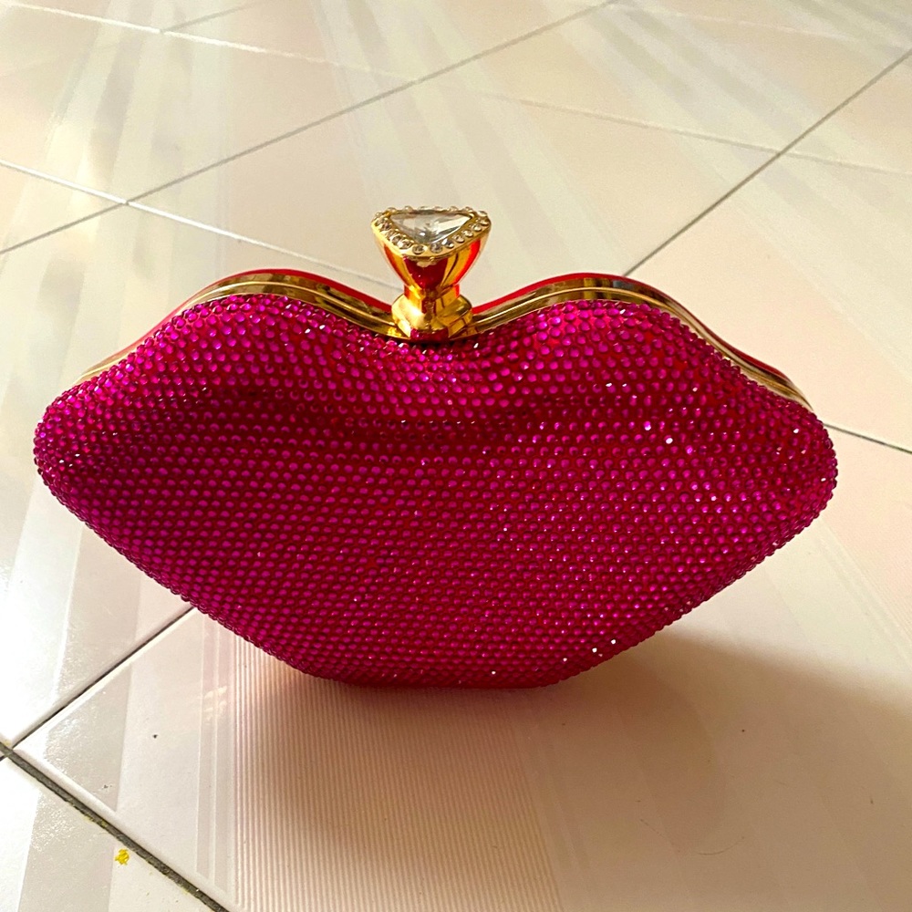 Lips evening bag